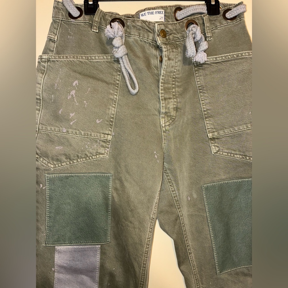 We The Free Moxie Pull-On Barrel Jeans in Army Sz 29 short - Picture 7 of 11